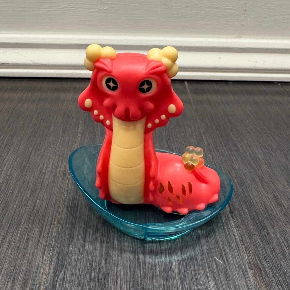 Disney Pixar Elio Red and Yellow Dragon Ambassador Questa Action Figure Toy Kids